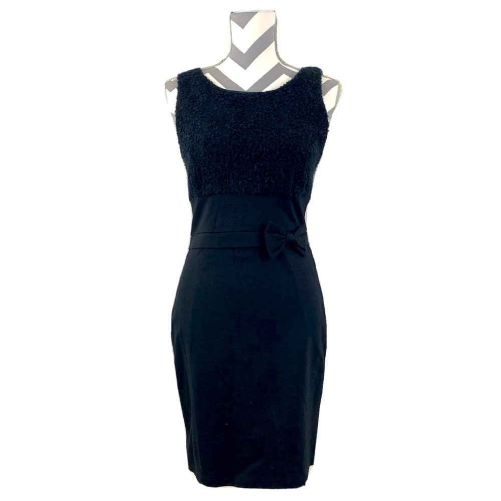 B44 Dressed Black Sleeveless Dress - Size M